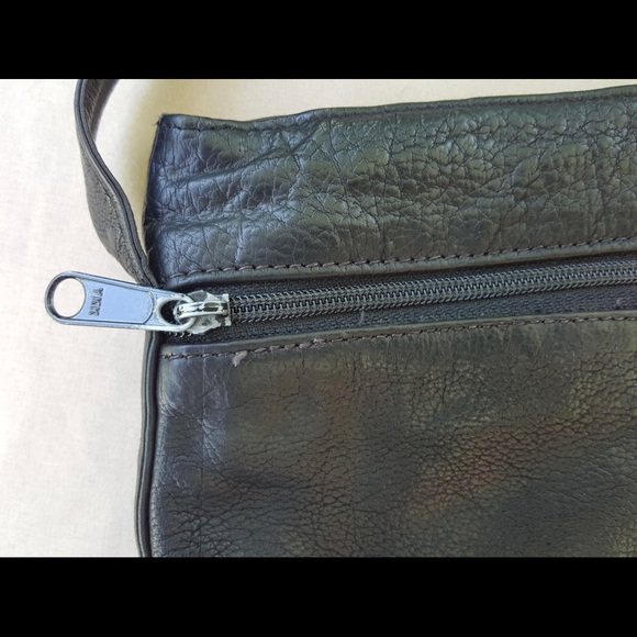 Carlos Falchi Vintage Black Crossbody/shoulder bag - Picture 8 of 13